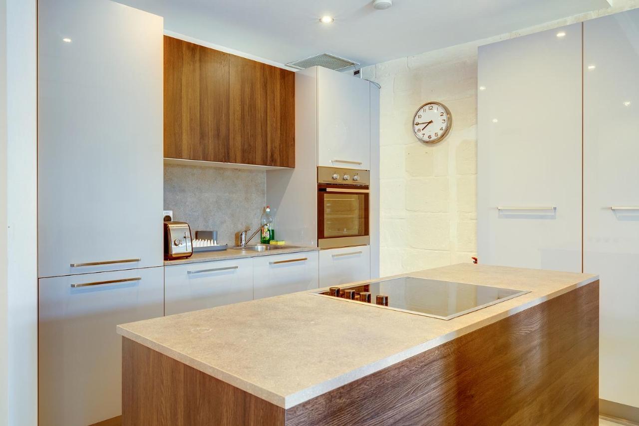Luxurious 2Br Apartment In Valletta Exterior photo