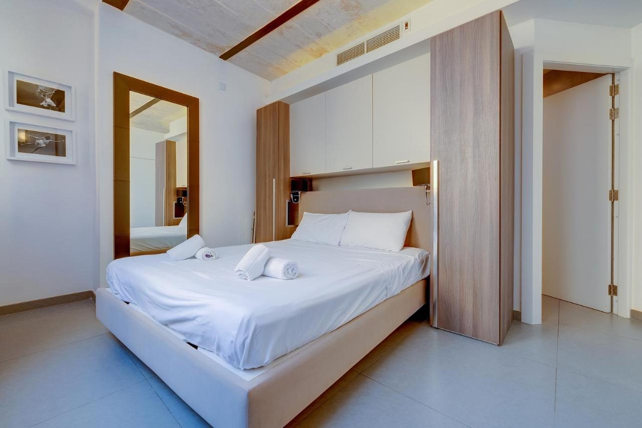 Luxurious 2Br Apartment In Valletta Exterior photo