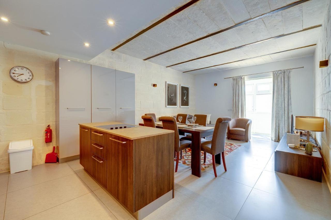 Luxurious 2Br Apartment In Valletta Exterior photo